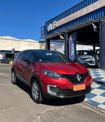 RENAULT CAPTUR 1.6 16V SCE FLEX LIFE X-TRONIC RENAULT CAPTUR 1.6 16V SCE FLEX LIFE X-TRONIC